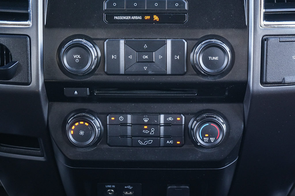 Thumbnail: 2015 Ford F-150 - 22