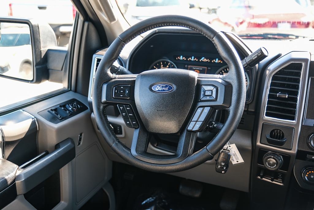 Thumbnail: 2016 Ford F-150 - 8