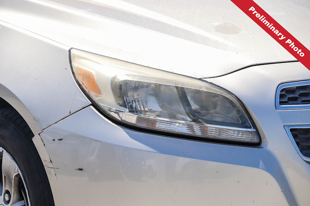 Thumbnail: 2013 Chevrolet Malibu - 14
