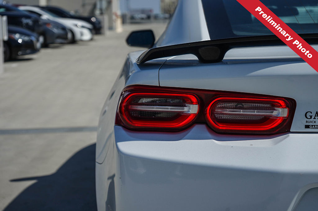Thumbnail: 2019 Chevrolet Camaro - 17