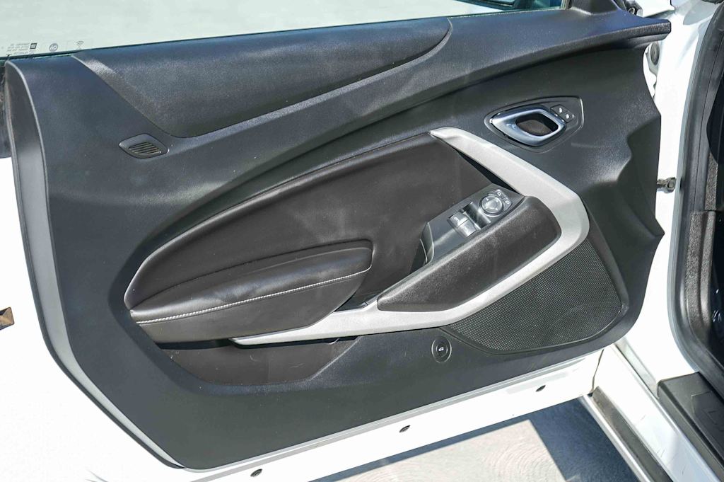 Thumbnail: 2019 Chevrolet Camaro - 21
