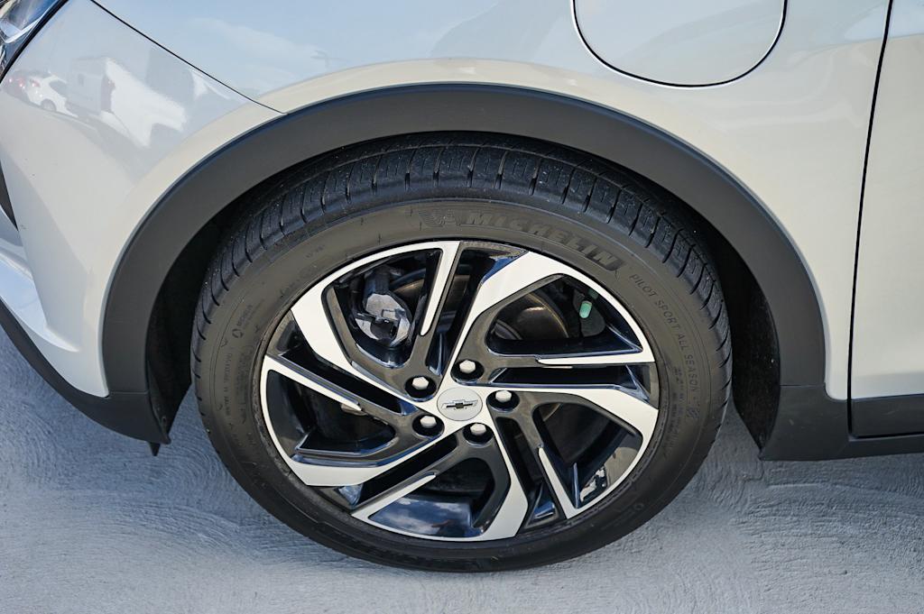 Thumbnail: 2023 Chevrolet Bolt EV - 23