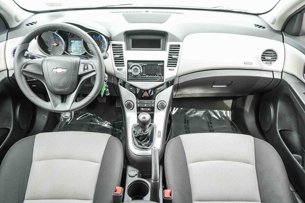 Thumbnail: 2016 Chevrolet Cruze - 2