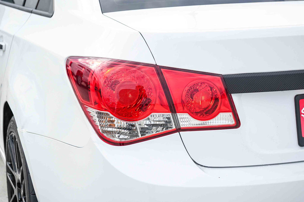 Thumbnail: 2016 Chevrolet Cruze - 20