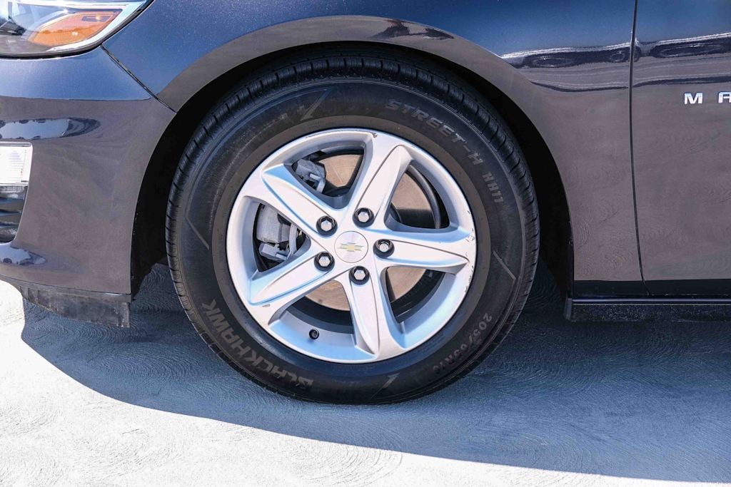 Thumbnail: 2022 Chevrolet Malibu - 20