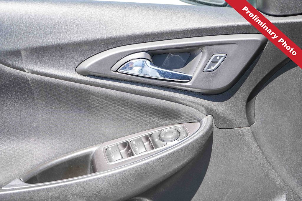 Thumbnail: 2016 Chevrolet Malibu - 19