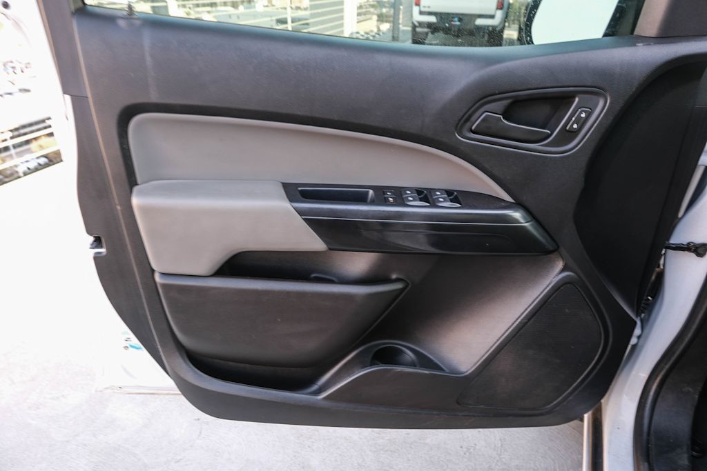 Thumbnail: 2020 Chevrolet Colorado - 25