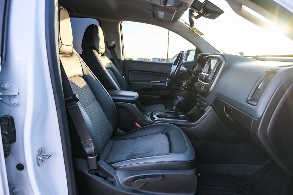 Thumbnail: 2021 Chevrolet Colorado - 9