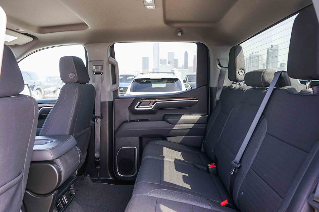 Thumbnail: 2026 Chevrolet Silverado 1500 - 11