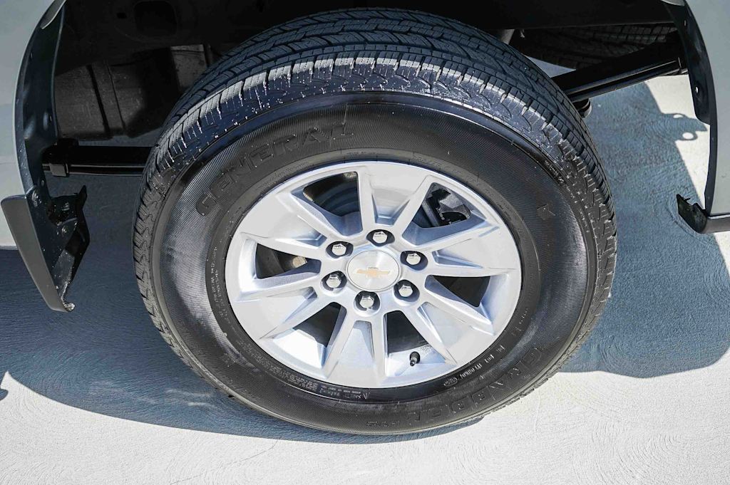 Thumbnail: 2026 Chevrolet Silverado 1500 - 6
