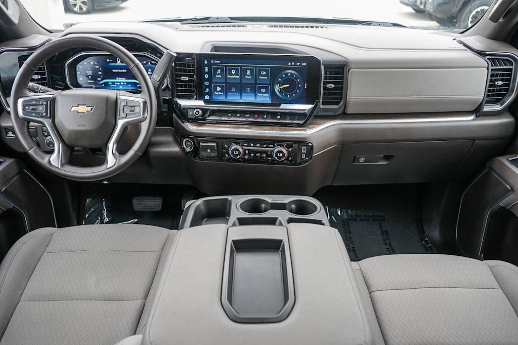 Thumbnail: 2026 Chevrolet Silverado 1500 - 2