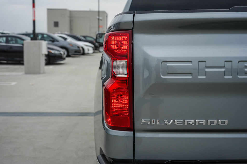 Thumbnail: 2026 Chevrolet Silverado 1500 - 21