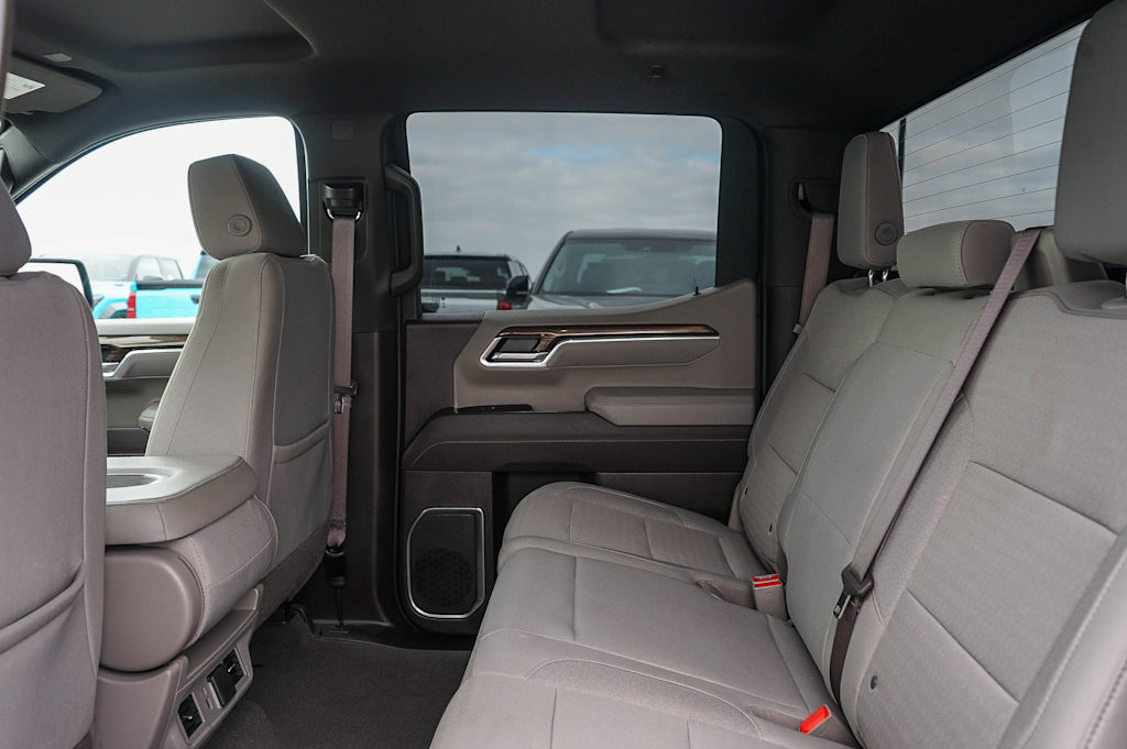 Thumbnail: 2026 Chevrolet Silverado 1500 - 11
