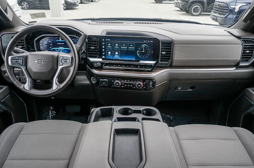 Thumbnail: 2026 Chevrolet Silverado 1500 - 2