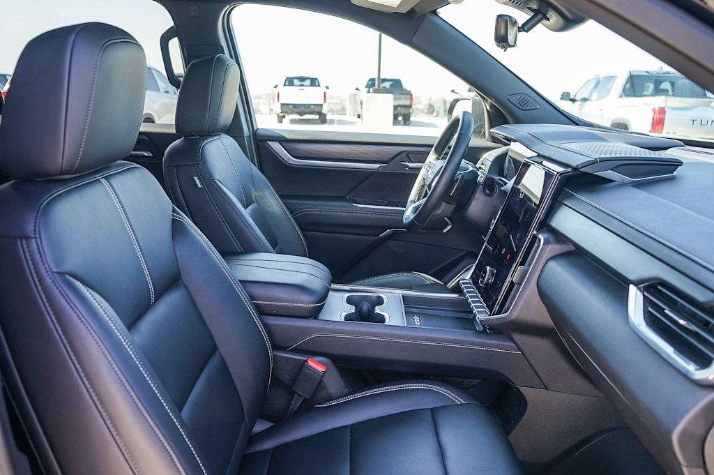 Thumbnail: 2026 GMC Acadia - 9