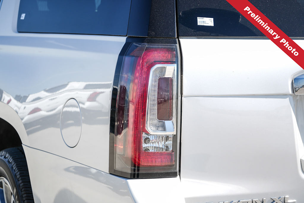 Thumbnail: 2019 GMC Yukon XL - 16