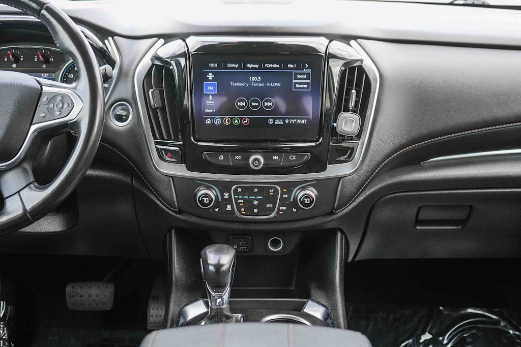 Thumbnail: 2021 Chevrolet Traverse - 12