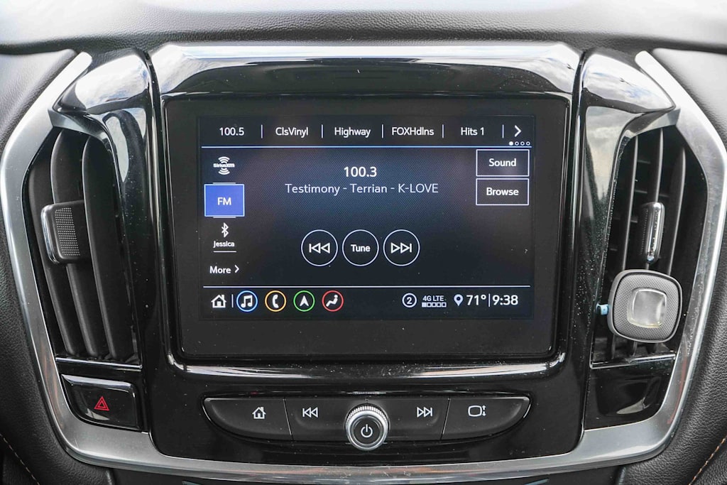 Thumbnail: 2021 Chevrolet Traverse - 22