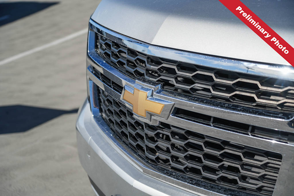 Thumbnail: 2017 Chevrolet Tahoe - 6