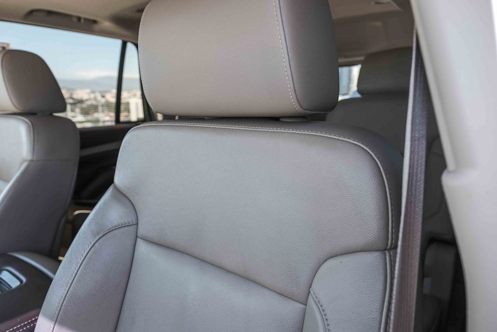 Thumbnail: 2015 Chevrolet Tahoe - 25