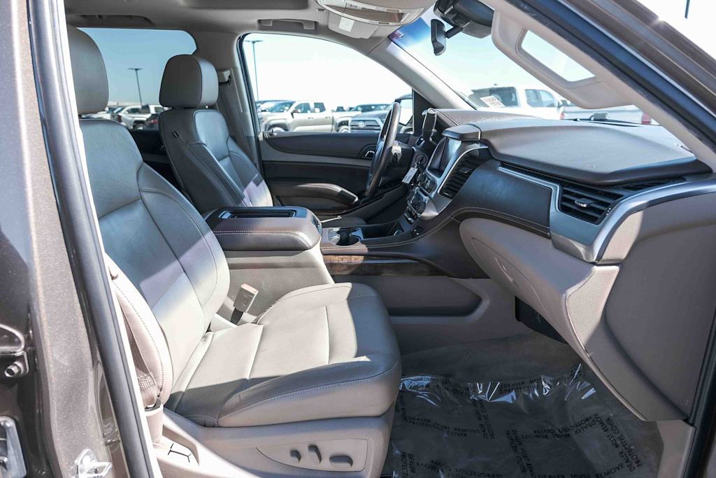Thumbnail: 2015 Chevrolet Tahoe - 10