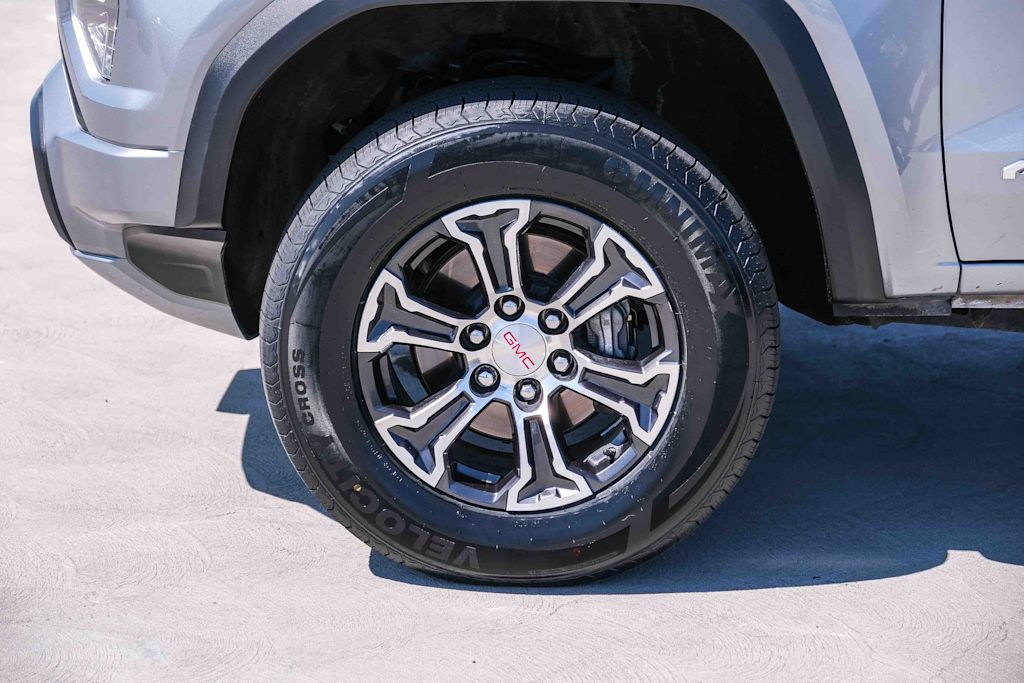 Thumbnail: 2023 GMC Canyon - 19