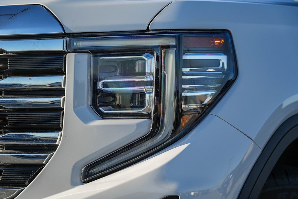 Thumbnail: 2025 GMC Sierra 1500 - 15
