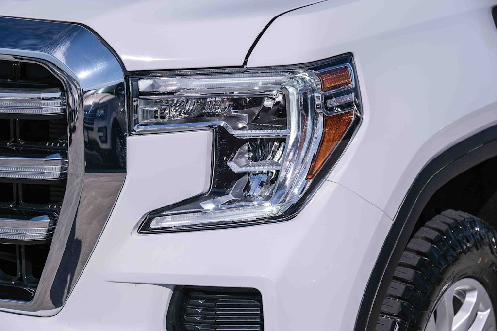 Thumbnail: 2022 GMC Sierra 1500 - 21