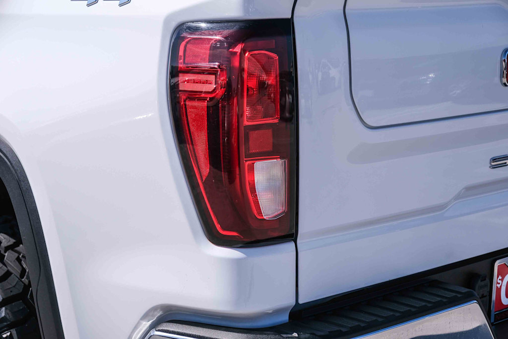 Thumbnail: 2022 GMC Sierra 1500 - 17