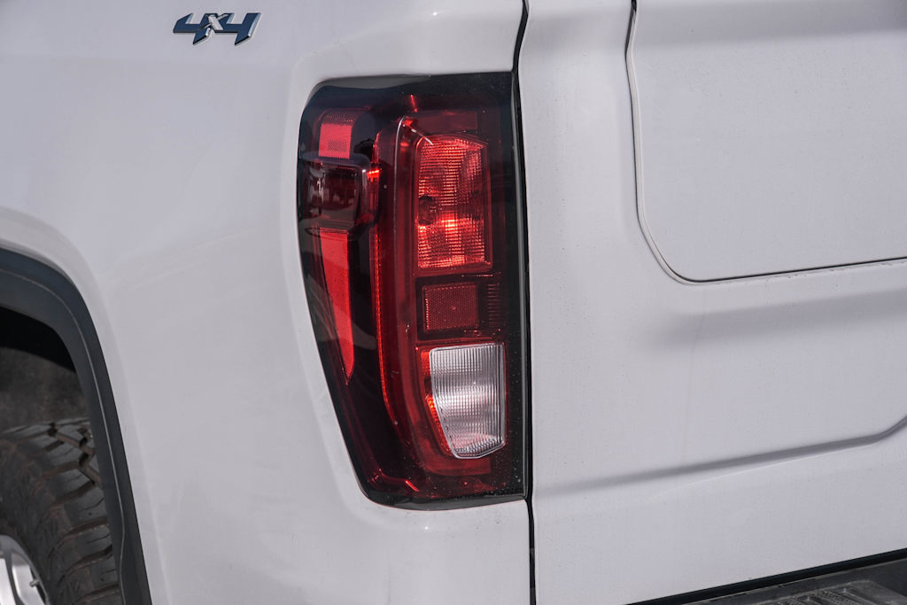 Thumbnail: 2022 GMC Sierra 1500 - 14