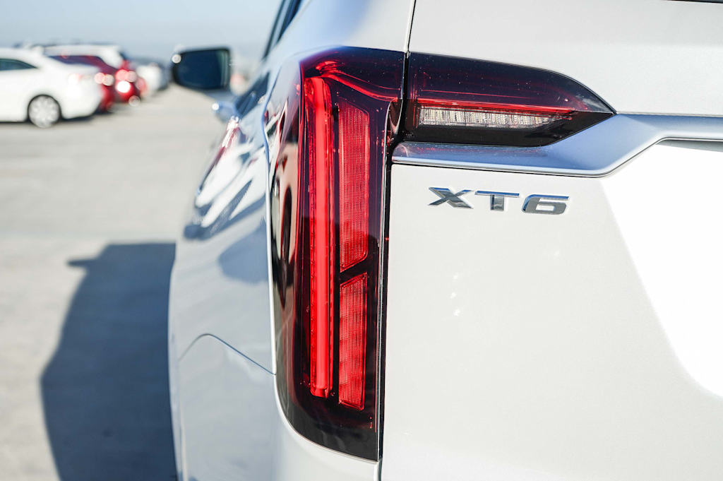 Thumbnail: 2025 Cadillac XT6 - 21
