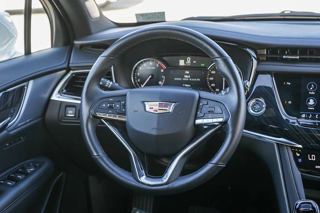 Thumbnail: 2025 Cadillac XT6 - 12