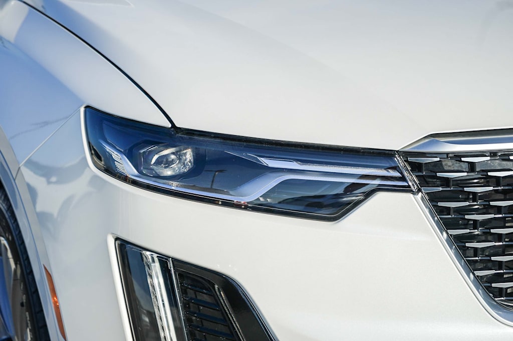 Thumbnail: 2025 Cadillac XT6 - 18