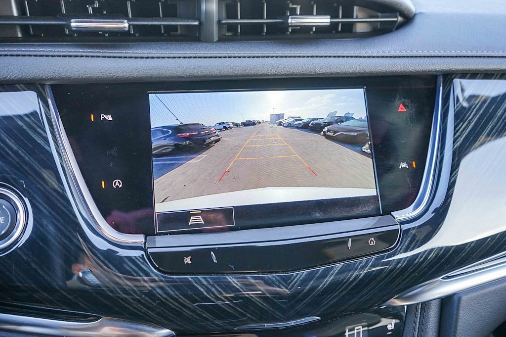 Thumbnail: 2025 Cadillac XT6 - 25