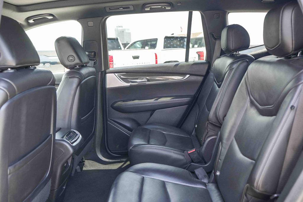 Thumbnail: 2020 Cadillac XT6 - 12