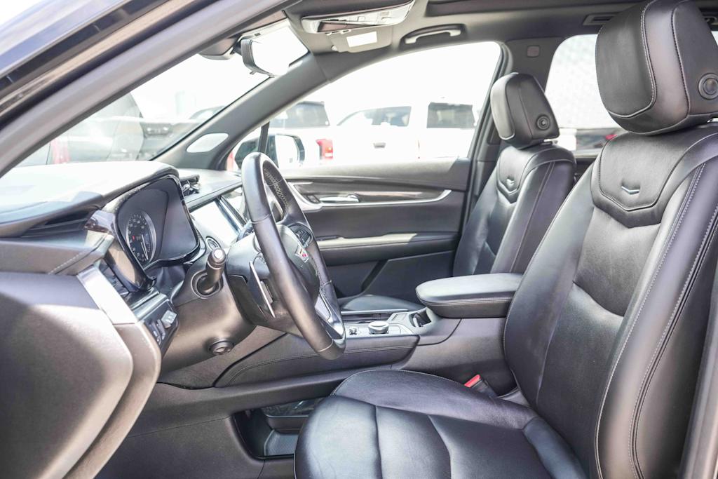 Thumbnail: 2020 Cadillac XT6 - 11