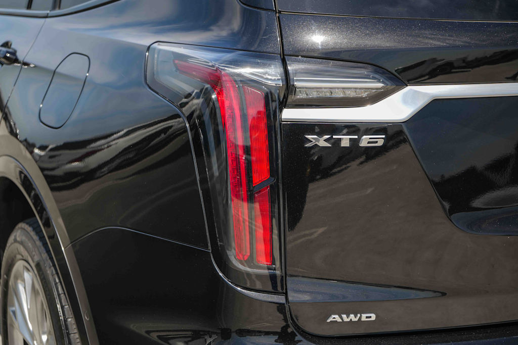 Thumbnail: 2020 Cadillac XT6 - 21