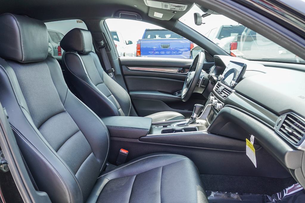 Image 9 of 2022 Honda Accord