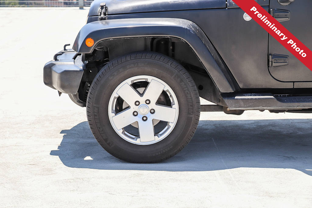 Thumbnail: 2010 Jeep Wrangler - 16