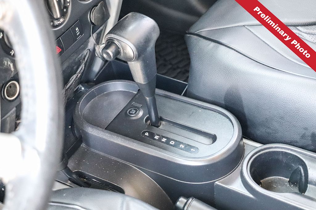 Thumbnail: 2010 Jeep Wrangler - 11
