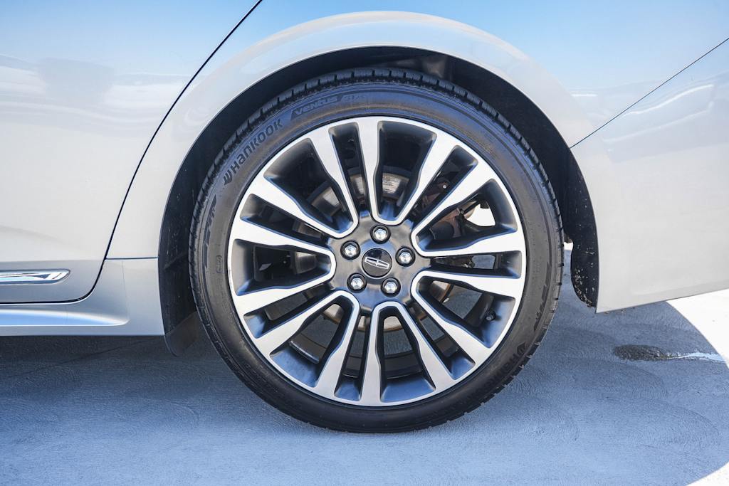 Thumbnail: 2020 Lincoln Continental - 6