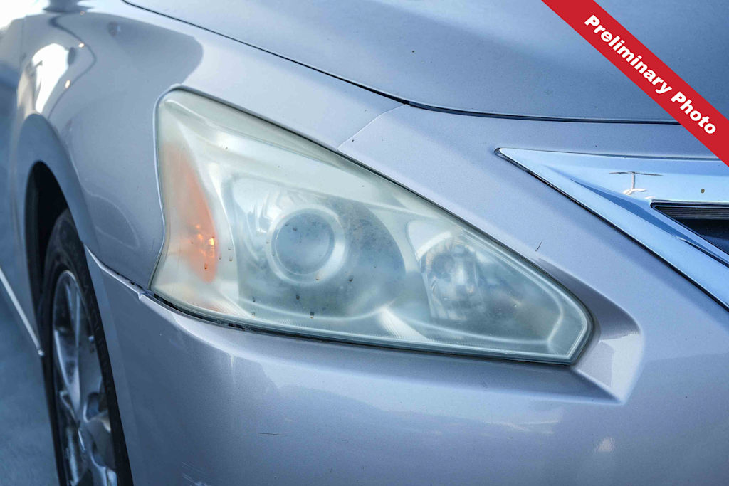Thumbnail: 2013 Nissan Altima - 14