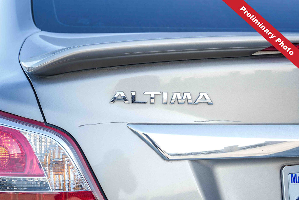 Thumbnail: 2013 Nissan Altima - 6