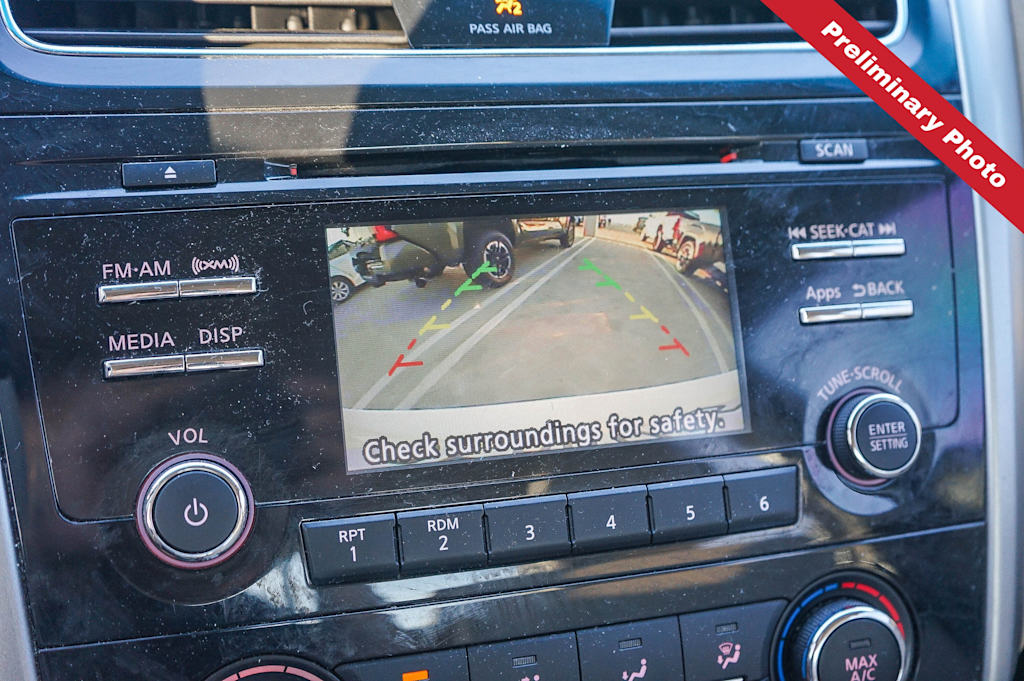 Thumbnail: 2015 Nissan Altima - 19