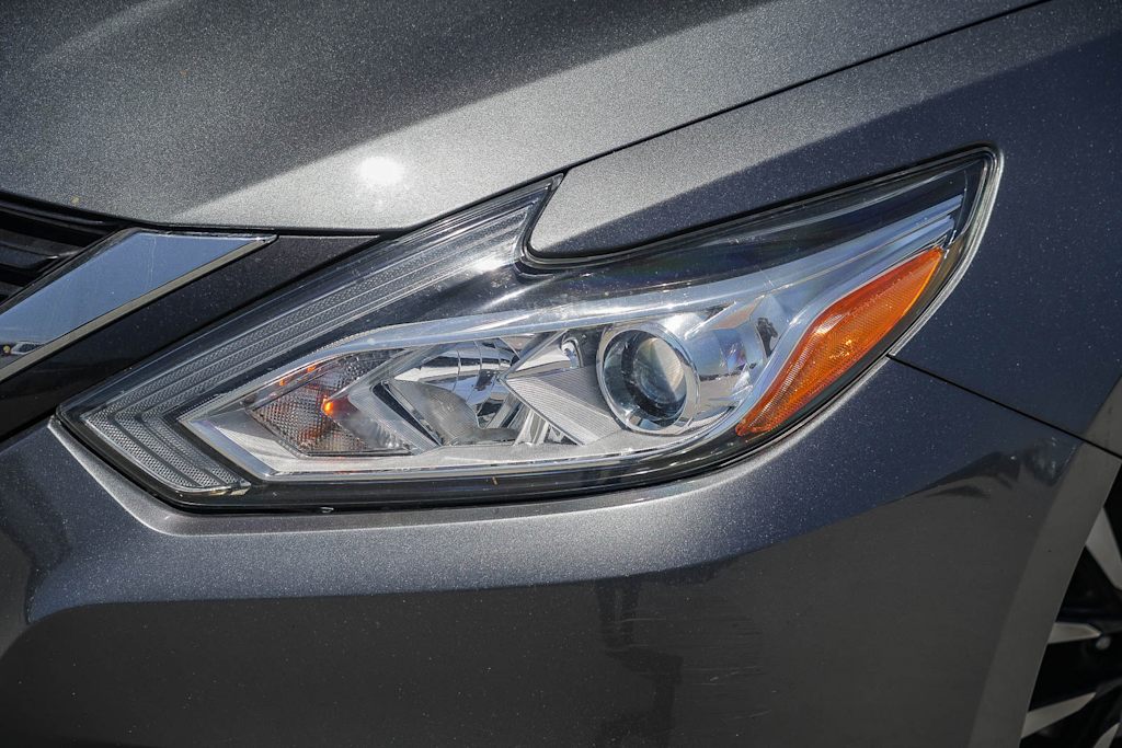 Thumbnail: 2018 Nissan Altima - 13