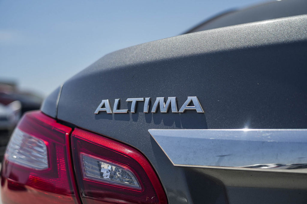 Thumbnail: 2018 Nissan Altima - 19