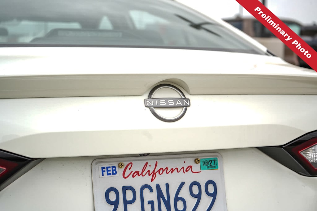Thumbnail: 2023 Nissan Altima - 6