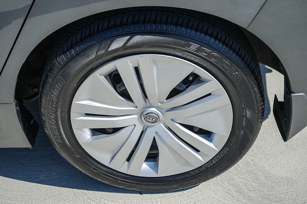 Thumbnail: 2024 Nissan Leaf - 7