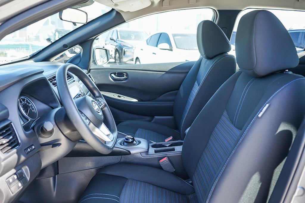 Thumbnail: 2024 Nissan Leaf - 11
