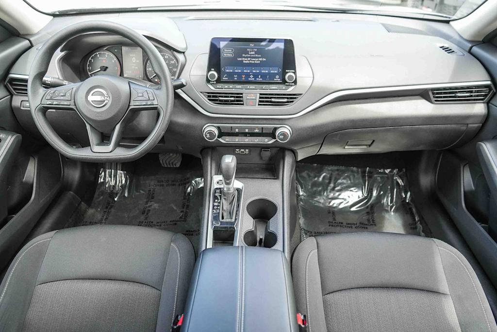 Thumbnail: 2025 Nissan Altima - 2